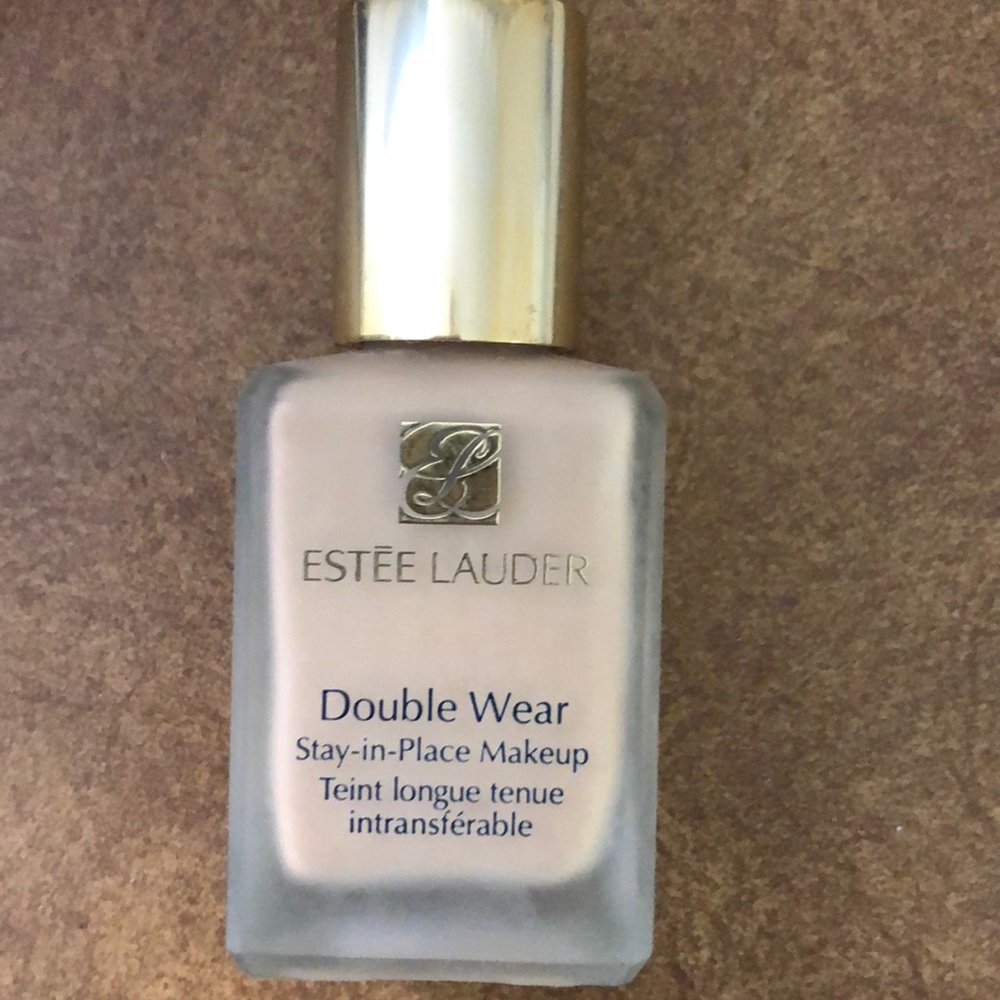 Estée Lauder double wear foundation